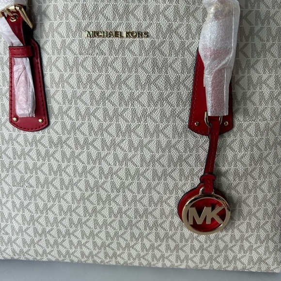 Michael Kors NWT Voyager Leather and Signature Printed Canvas Tote - Picture 12 of 12